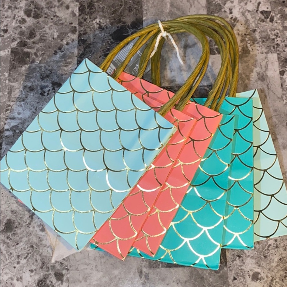 NWT Pack of 6 Mermaid Small Gift Bag